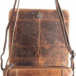 Goedkoopste 🎉 Arrigo Schoudertas Dames Lichtbruin Buffelleer Met Veel Ritsvakken – Dames Tas Leer Cognac 🛒 -Tassen-Dames Winkel 420x840 6