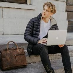 Beste deal 🎉 DSTRCT Wall Street Laptoptas - 15,4 Inch - Cognac 🥰 -Tassen-Dames Winkel 550x366 37