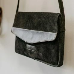 Goedkoopste 👍 Fana Bags Suede Tas Dames Zwart - Echt Leer - Suede Schoudertas - Kleine Schoudertas - Overslag Tas - Suéde Clutch 💯 -Tassen-Dames Winkel 550x366 49
