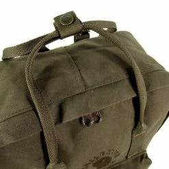 Korting ✔️ Fjallraven Fjällräven Re-Kånken Unisex Rugzak - Dark Olive 🌟 20 Korting ✔️ Fjallraven Fjällräven Re-Kånken Unisex Rugzak - Dark Olive 🌟 -Tassen-Dames Winkel 550x412 1
