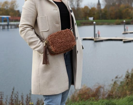 Beste recensies van π Merkloos VIQRI - Teddy Crossbody Tas – Leer - Zacht – Camarabag - Dames Tas - Cadeau π€© 7 Beste recensies van π Merkloos VIQRI - Teddy Crossbody Tas – Leer - Zacht – Camarabag - Dames Tas - Cadeau π€© - Afbeelding 5