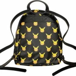 Begroting 🔔 Pokémon Pikachu All Over Print Mini Rugtas - Officiële Merchandise 😉 -Tassen-Dames Winkel 550x438 5