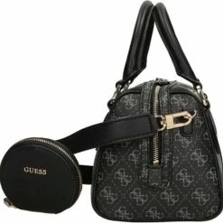 Beste recensies van 🎉 Guess Medium Schoudertas / Crossbody Tas Dames - Leer - Noelle - All-over Logoprint - Zwart 🧨 -Tassen-Dames Winkel 550x544 4