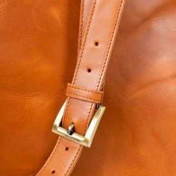 Kopen 😍 Negotia Leather NEGOTIA Delta - Leren Laptoptas Heren En Dames 15,6 Inch - Aktetas - Werktas - Messenger Bag - 100% Luxe Top-Grain Leer - Bruin 🎉 -Tassen-Dames Winkel 550x550 1011