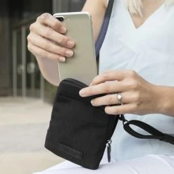 Top 10 ๐คฉ Travelon Metro Crossbody - Anti-diefstal Kleine Schoudertas - Veilig Reizen - Telefoontas - Unisex 17,5cm - Zwart ๐ 19 Top 10 ๐คฉ Travelon Metro Crossbody - Anti-diefstal Kleine Schoudertas - Veilig Reizen - Telefoontas - Unisex 17,5cm - Zwart ๐ -Tassen-Dames Winkel 550x550 1200