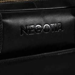 Flash-uitverkoop 🎉 Negotia Leather NEGOTIA Delta - Leren Laptoptas Heren En Dames 15,6 Inch - Aktetas - Werktas - Messenger Bag - 100% Luxe Top-Grain Leer - Zwart ✨ -Tassen-Dames Winkel 550x550 163