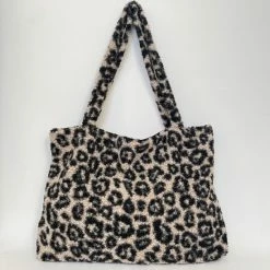 Top 10 🎁 Kxs The Bag - Teddy Panter Zwart - Mom Bag L- - Schoudertassen - Crossbodytassen - Shopper - Handtassen - Luiertassen -sinterklaas Cadeautjes 🔥