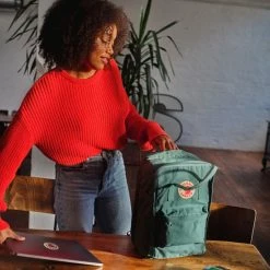 Flash-uitverkoop 👍 Fjallraven Fjällräven Kånken Laptop 15" Unisex Rugzak - Frost Green ✔️ -Tassen-Dames Winkel 550x550 505