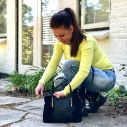 Kopen ⭐ TOUTESTBELLE - Stevige Suede Leren Tas Met Schouderriem Croco Mat - Handtas - Dames - Zwart 🎉 -Tassen-Dames Winkel 550x550 534