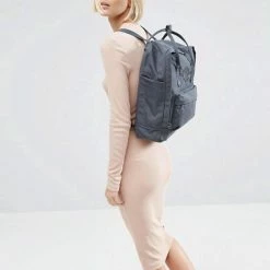 Hete verkoop 🌟 Fjallraven Fjällräven Re-Kånken Unisex Rugzak - Slate 😍 -Tassen-Dames Winkel 550x701 1