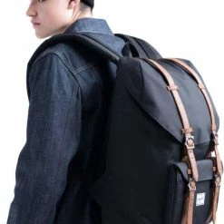 Goedkoopste 🎉 Herschel Little America - Black Crosshatch/Black / Ruime Rugzak Met 25L Opbergvolume - 15" Fleece-gevoerd Laptopvak - Magnetische Sluiting / Met Levenslange Fabrieksgarantie / Limited Lifetime Warranty / Zwart 🛒 -Tassen-Dames Winkel 550x715 6