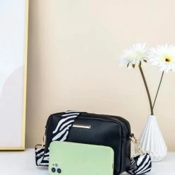 Begroting ❤️ BCshop Tasje -Hip - Schoudertas - Zebra - Print - Zwart - Modern - 20 * 13 Cm 😉 -Tassen-Dames Winkel 550x732 24