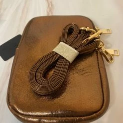 Beste Verkoop 🛒 YAYAS Schoudertasje Bruin-brons | Festivaltasje | Mobiel Tasje | PU Metallic | 19.50 Cm X 13 Cm X 1.50 Cm 😍